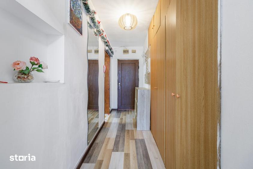Apartament cu 3 camere, mobilat în Giurgiului