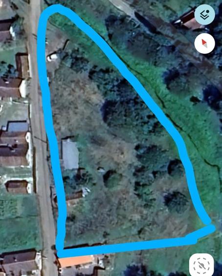 Teren de 1563 mp, în Central