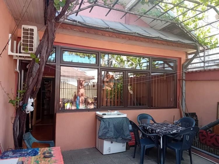 Casă cu 4 camere în 23 August (Cațelul)