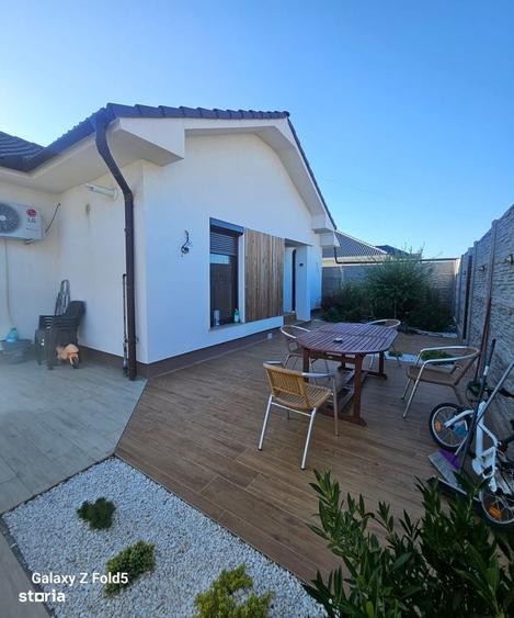 Casă cu 3 camere în Sântandrei