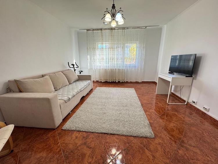 Apartament cu 3 camere în Brâncoveanu