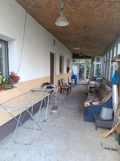 Casă cu 4 camere în Colacu
