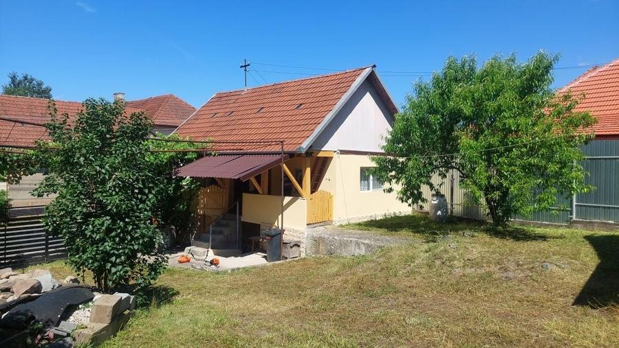 Casă cu 2 camere în Central