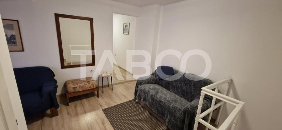 Casă individuală cu 5 camere cu Canalizare în Orașul de Jos
