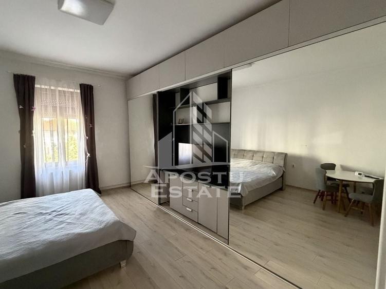 Apartament cu 2 camere semidecomandat, mobilat în Medicină