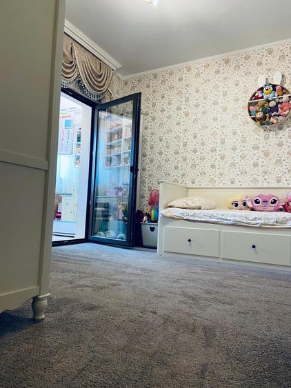 Apartament cu 3 camere decomandat, mobilat în Faleza Nord