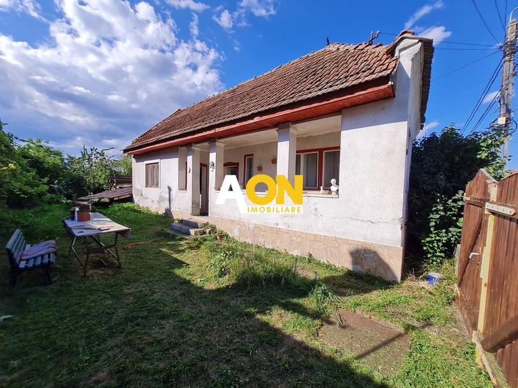 Casă individuală cu 2 camere cu Canalizare în Ciugud