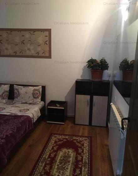 Casă cu 14 camere cu Teren 333 Mp în Central