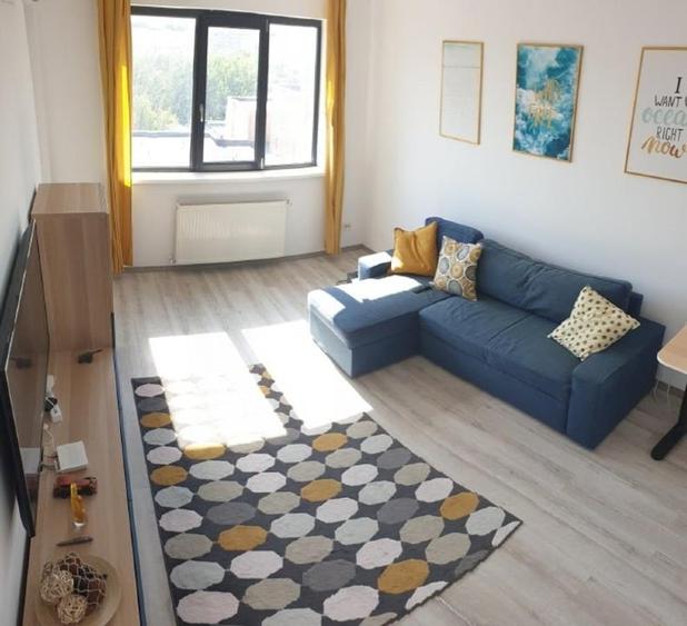 Apartament cu 2 camere decomandat, mobilat în Politehnica