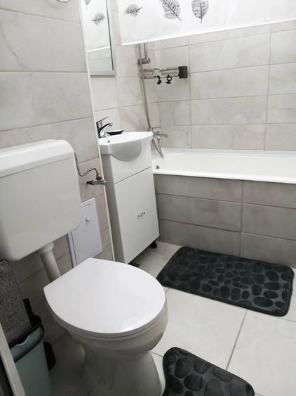Garsonieră semidecomandată în Titan