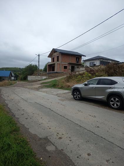 Casă cu 4 camere în Miroslava