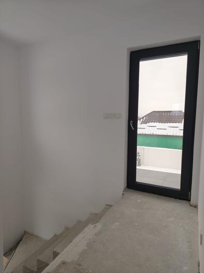 Casă individuală cu 5 camere cu Canalizare în Bolintin-Vale
