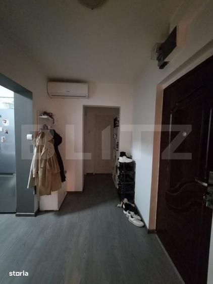 Apartament cu 3 camere semidecomandat în Central