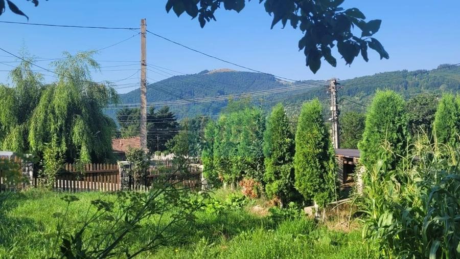 Casă cu 6 camere cu Garaj în Valea Doftanei