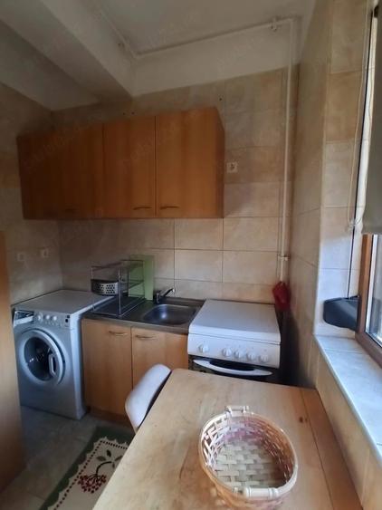 Garsonieră decomandată în Drumul Taberei