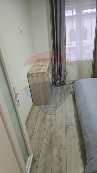 Apartament cu 3 camere decomandat, mobilat în Ultracentral