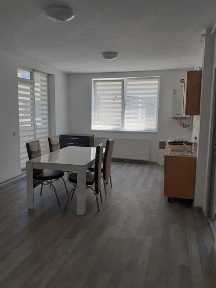 Apartament cu 2 camere decomandat în Florești