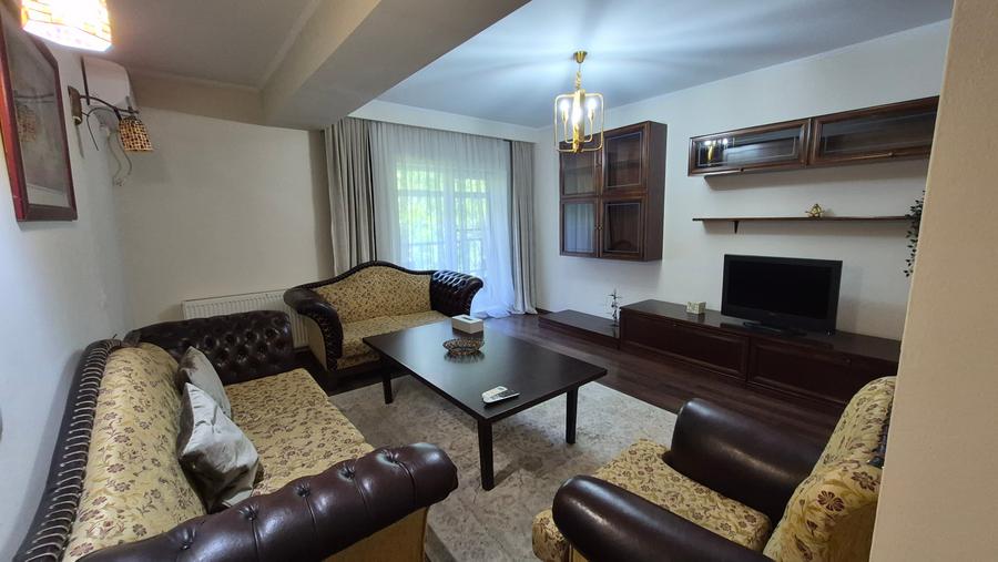 Apartament cu 3 camere decomandat în Herăstrău