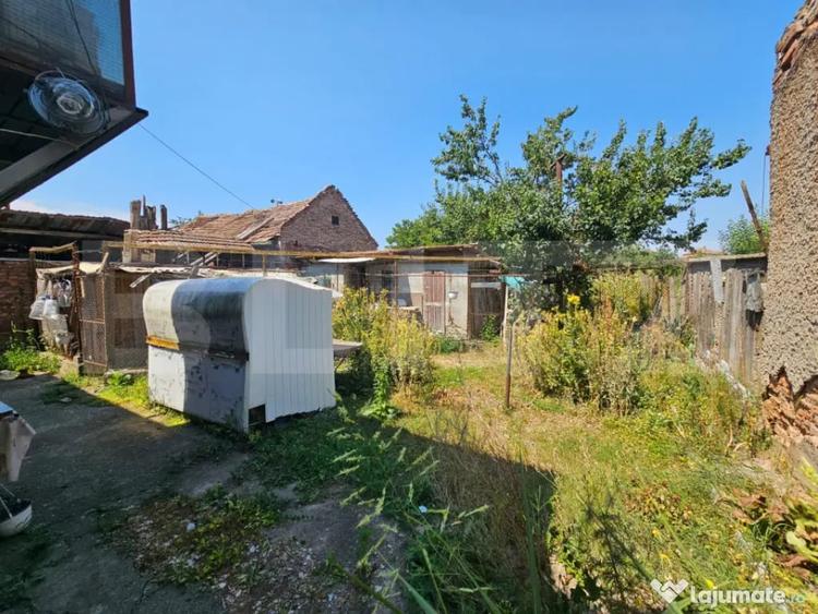 Casă cu 2 camere cu Teren 847 Mp în Unirea