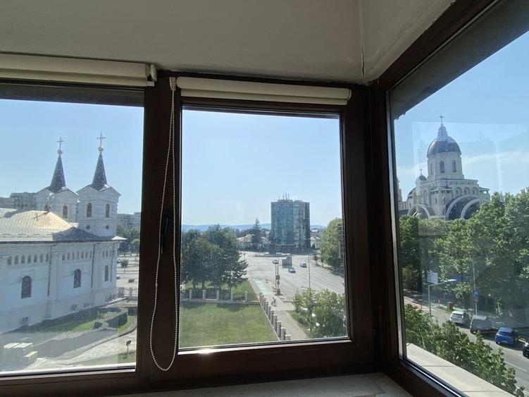 Apartament cu 2 camere decomandat în Ultracentral