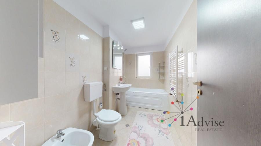 Apartament cu 3 camere decomandat, mobilat în Sânpetru