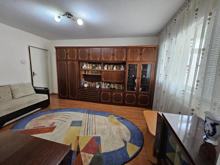 Apartament cu 2 camere circular, mobilat în Craiovei
