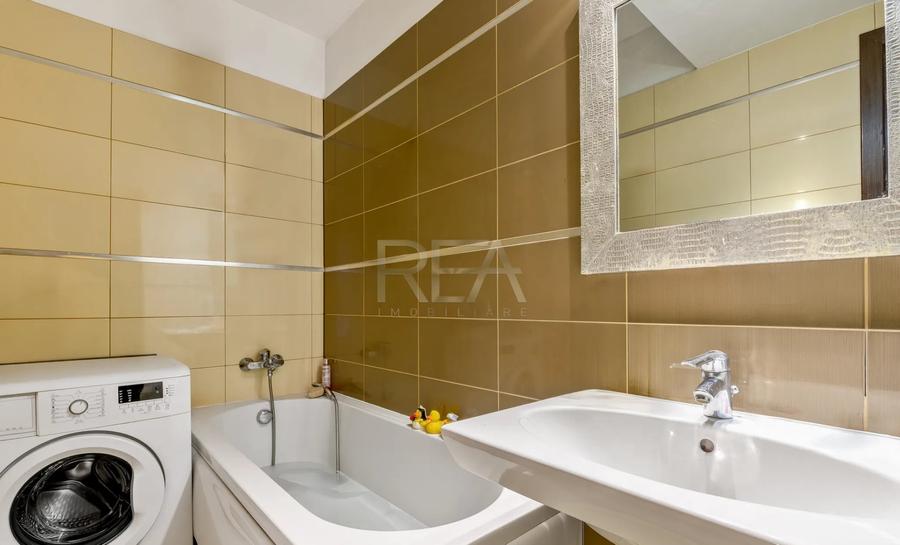 Apartament cu 3 camere semidecomandat, mobilat în Titulescu