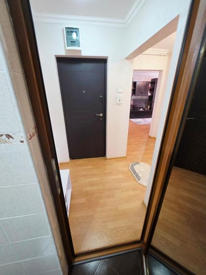 Apartament cu 2 camere decomandat în 9 Mai