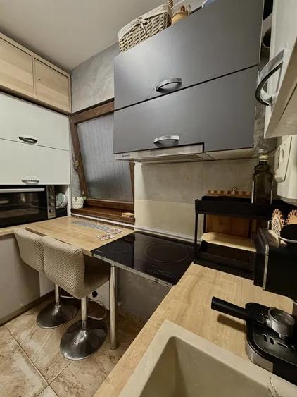 Garsonieră decomandată, mobilată în Granit