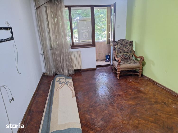 Apartament cu 4 camere decomandat în Tomis Nord