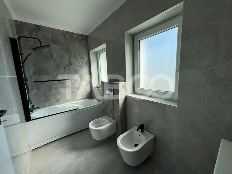 Duplex cu 4 camere cu Canalizare în Șelimbăr
