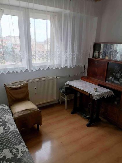Apartament cu 2 camere decomandat în Nufărul