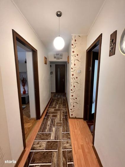 Apartament cu 3 camere decomandat, mobilat în George Enescu