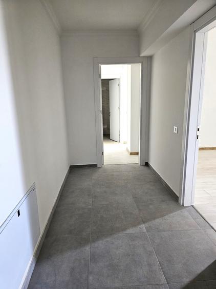 Apartament cu 3 camere decomandat în Energia