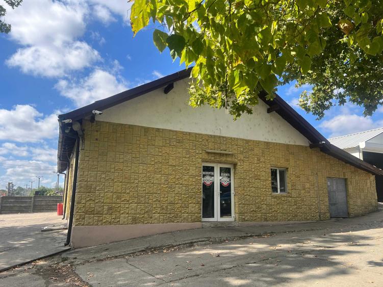 Casă cu 4 camere în Central