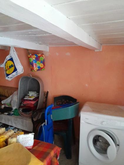 Casă cu 5 camere cu Teren 2500 Mp în Vutcani
