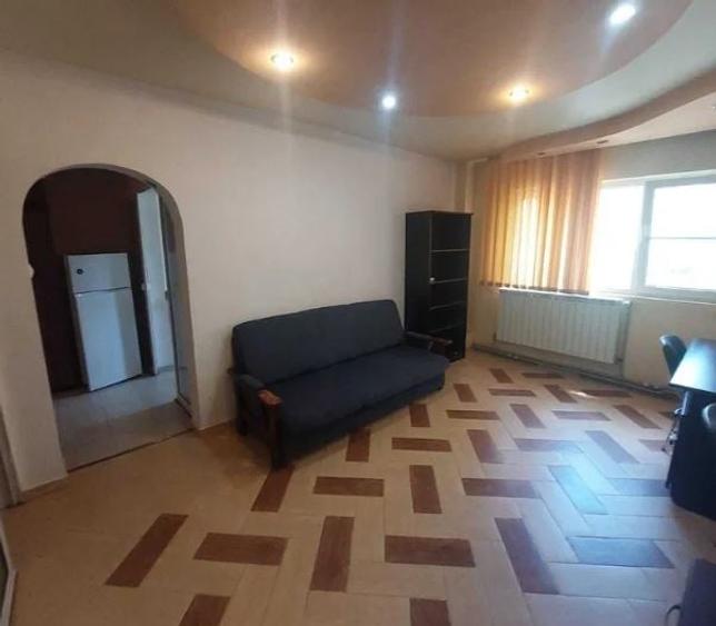 Apartament cu 2 camere semidecomandat, mobilat în Dristor