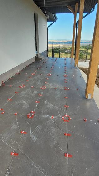 Casă cu 2 camere cu Teren 650 Mp în Chicerea