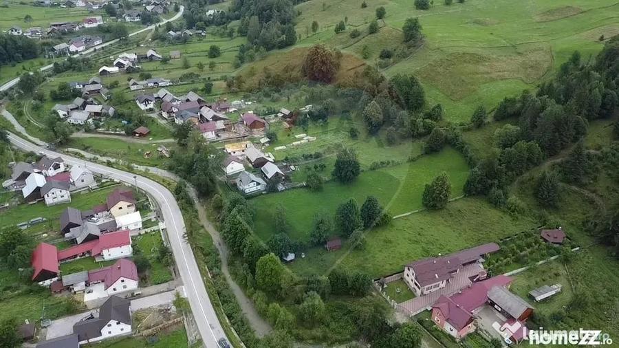 Teren de 33291 mp, în Poiana Micului