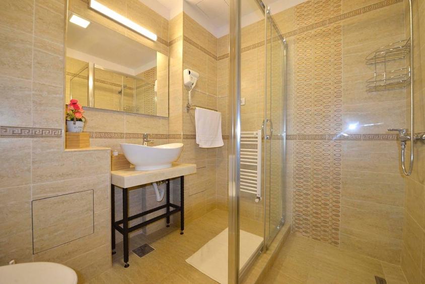 Apartament cu 2 camere decomandat în Armeneasca
