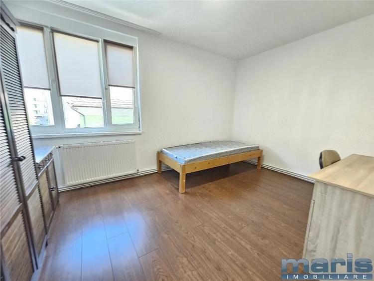 Apartament cu 2 camere decomandat în Cornișa