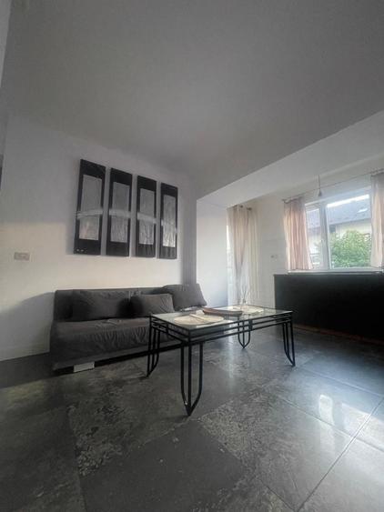 Apartament cu 2 camere semidecomandat în Obcini