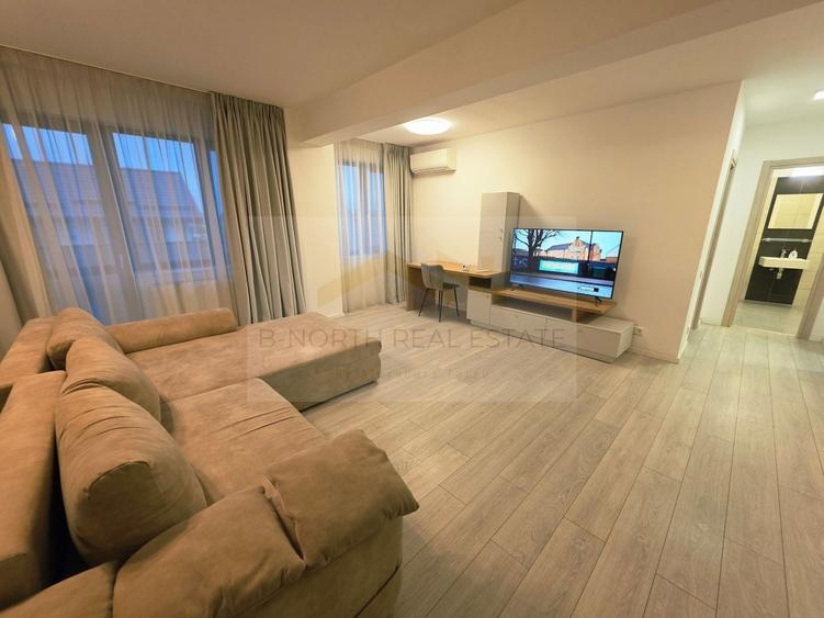 Apartament cu 2 camere semidecomandat, mobilat în Central