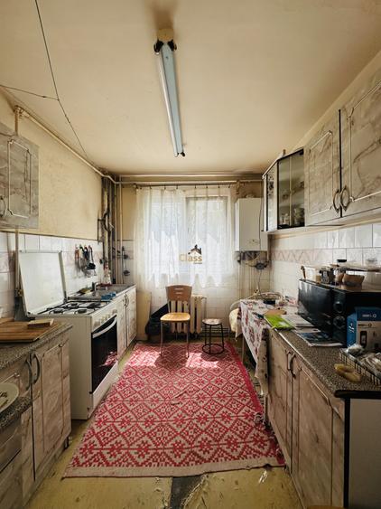 Apartament cu 4 camere semidecomandat, mobilat în Mănăștur — fotografia 3