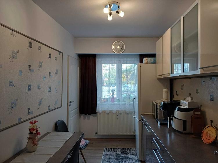 Apartament cu 4 camere decomandat în Calea Aradului