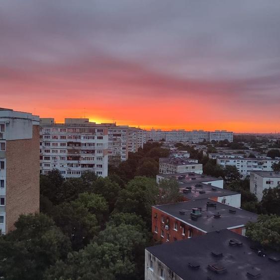 Apartament cu 3 camere decomandat în Vest