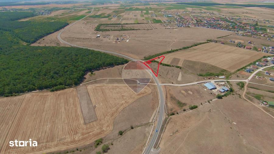 Teren de 16144 mp, în Sânmartin