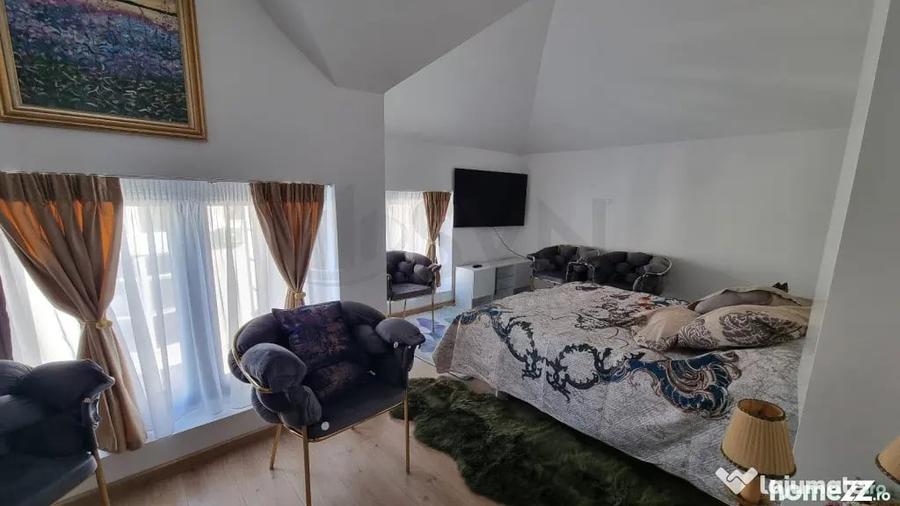 Casă cu 7 camere cu Teren 580 Mp în Fundeni