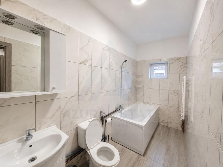 Casă individuală cu 5 camere cu Canalizare în Turnișor