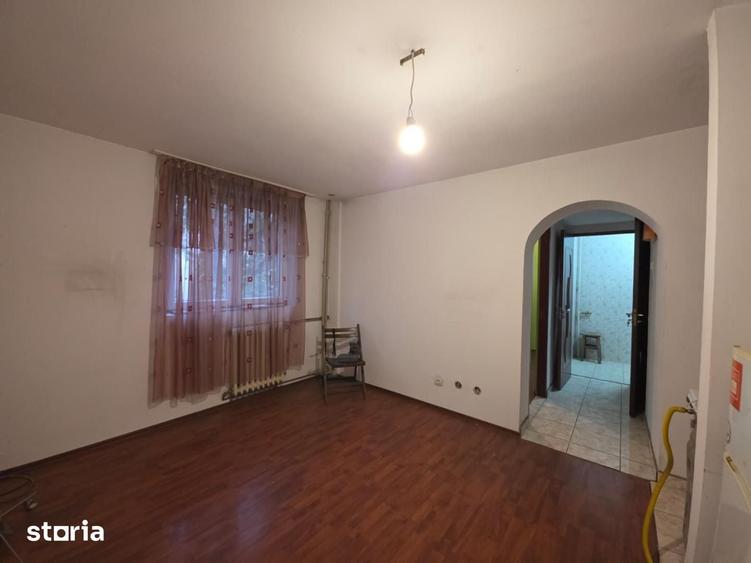 Apartament cu 2 camere semidecomandat în Militari